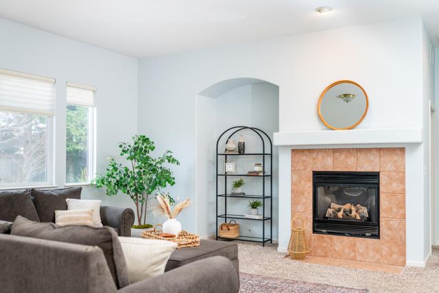 2805 Granite Park Ln, Elk Grove, CA 95758