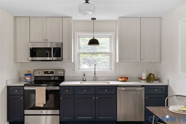 11345 Walton Lake Rd, Disputanta, VA 23842