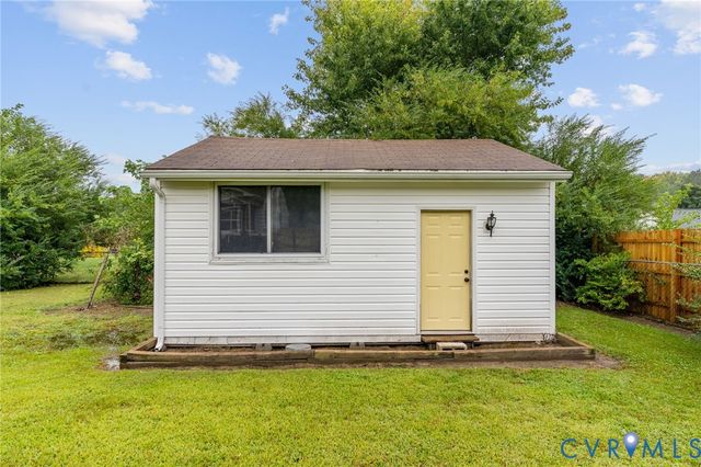 11345 Walton Lake Rd, Disputanta, VA 23842