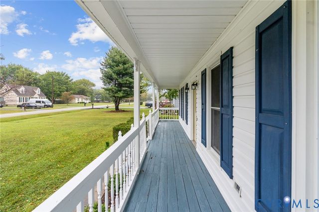 11345 Walton Lake Rd, Disputanta, VA 23842