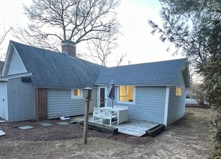 13 Tremont St, Kingston, MA 02364