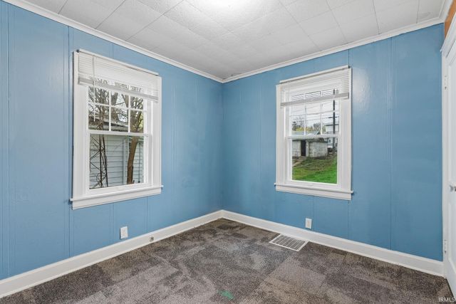 735 E Main Street, Warsaw, IN 46580