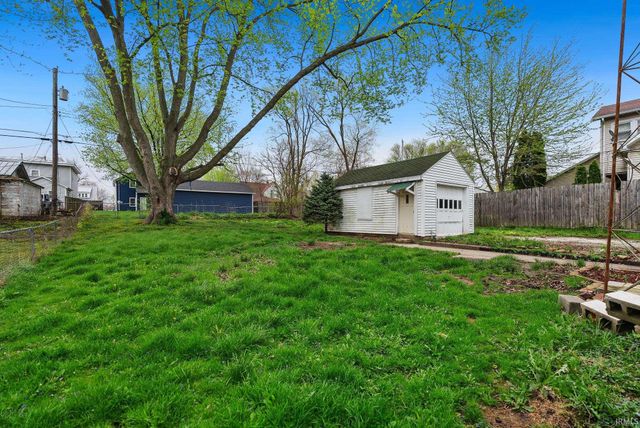 735 E Main Street, Warsaw, IN 46580