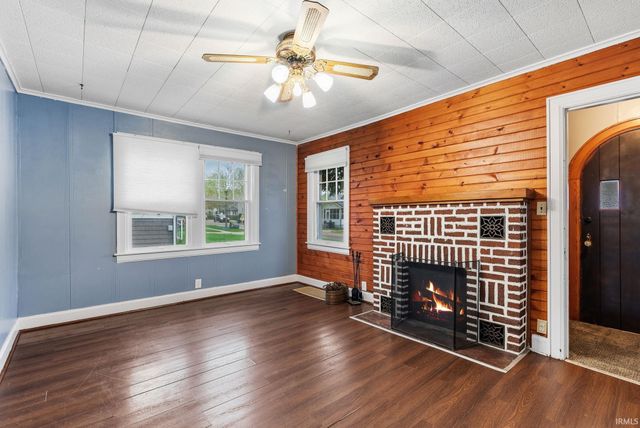 735 E Main Street, Warsaw, IN 46580