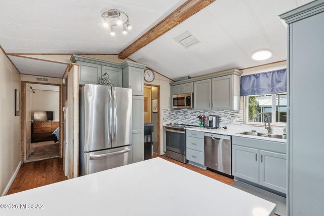 5460 W Flying W Street, Tucson, AZ 85713