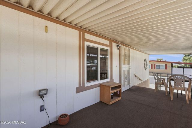 5460 W Flying W Street, Tucson, AZ 85713