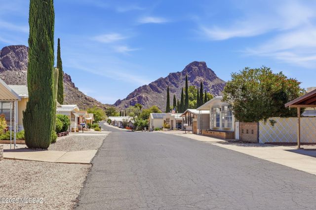 5460 W Flying W Street, Tucson, AZ 85713