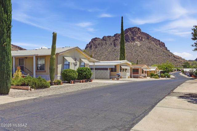 5460 W Flying W Street, Tucson, AZ 85713