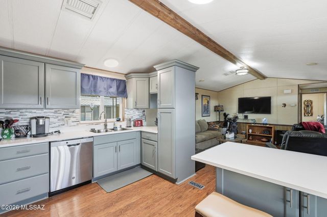5460 W Flying W Street, Tucson, AZ 85713