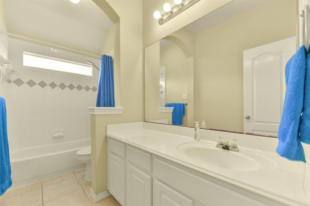 2221 Silvercreek Court, Deer Park, TX 77536