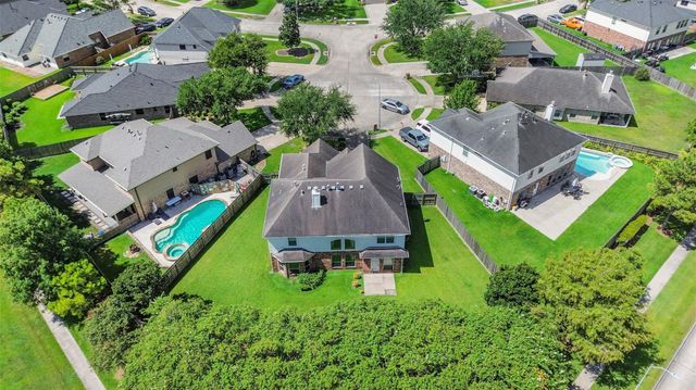 2221 Silvercreek Court, Deer Park, TX 77536