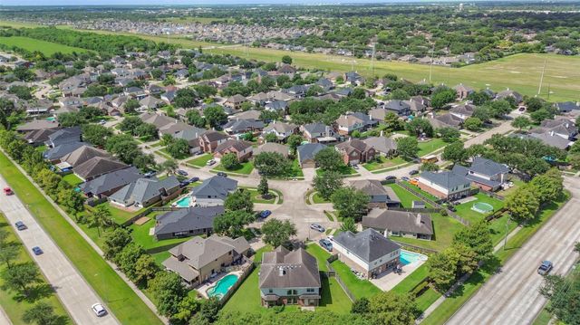 2221 Silvercreek Court, Deer Park, TX 77536