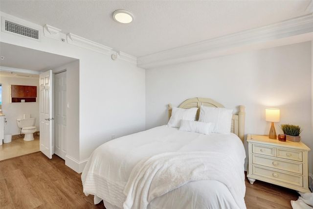 2011 N Ocean Boulevard 1406N, Fort Lauderdale, FL 33305