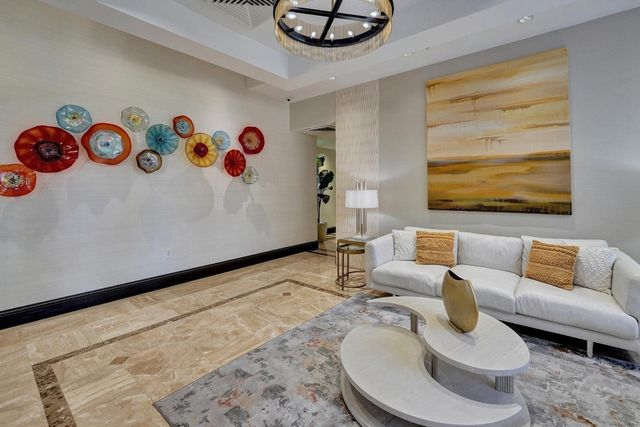 2011 N Ocean Boulevard 1406N, Fort Lauderdale, FL 33305