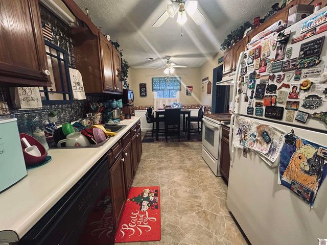 1002 Weda Cir, Mayfield, KY 42066