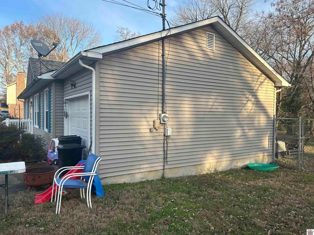 1002 Weda Cir, Mayfield, KY 42066