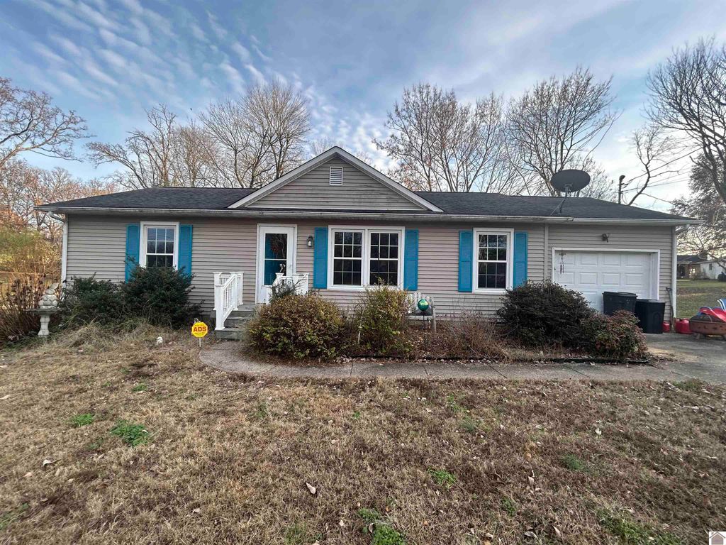 1002 Weda Cir, Mayfield, KY 42066