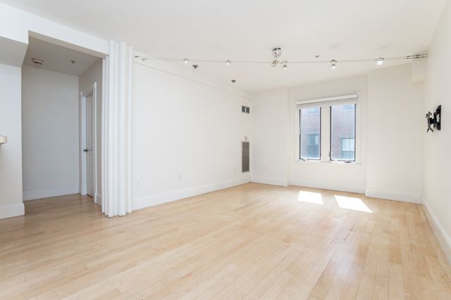 45-55 W Broadway 208, Boston, MA 02127