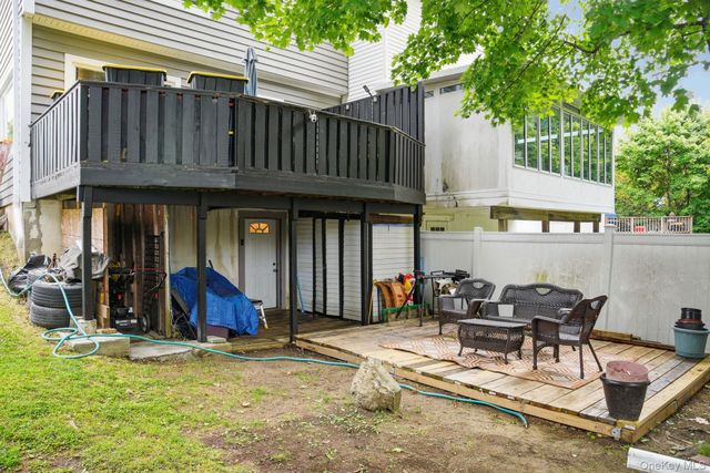 17 Harbor Hill Court, Beacon, NY 12508
