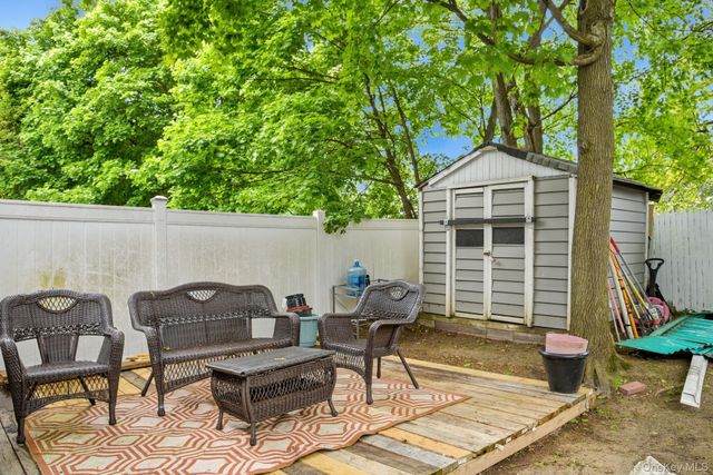 17 Harbor Hill Court, Beacon, NY 12508
