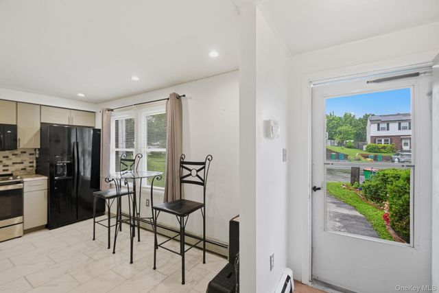 17 Harbor Hill Court, Beacon, NY 12508
