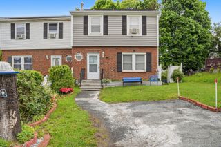 17 Harbor Hill Court, Beacon, NY 12508
