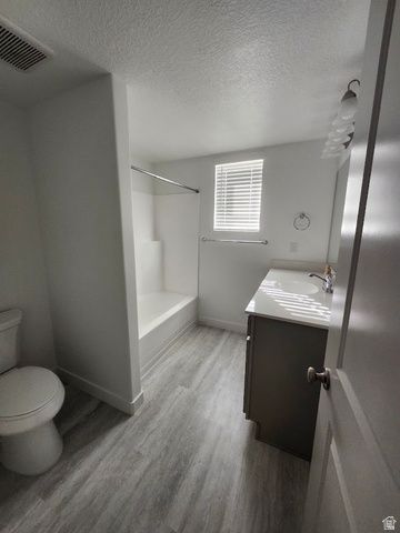 1006 W PEREGRINE DR, Stansbury Park, UT 84074