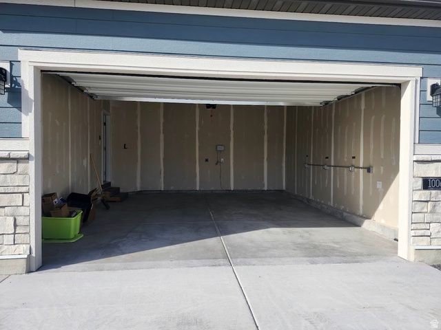 1006 W PEREGRINE DR, Stansbury Park, UT 84074