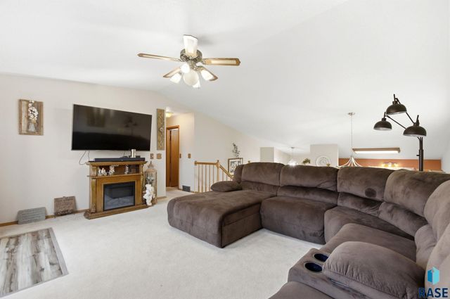 5008 E Centennial Ln Lane, Sioux Falls, SD 57110