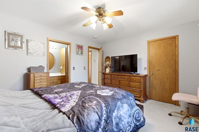 5008 E Centennial Ln Lane, Sioux Falls, SD 57110