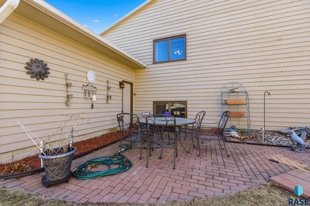 5008 E Centennial Ln Lane, Sioux Falls, SD 57110