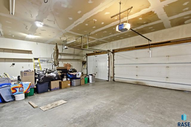 5008 E Centennial Ln Lane, Sioux Falls, SD 57110