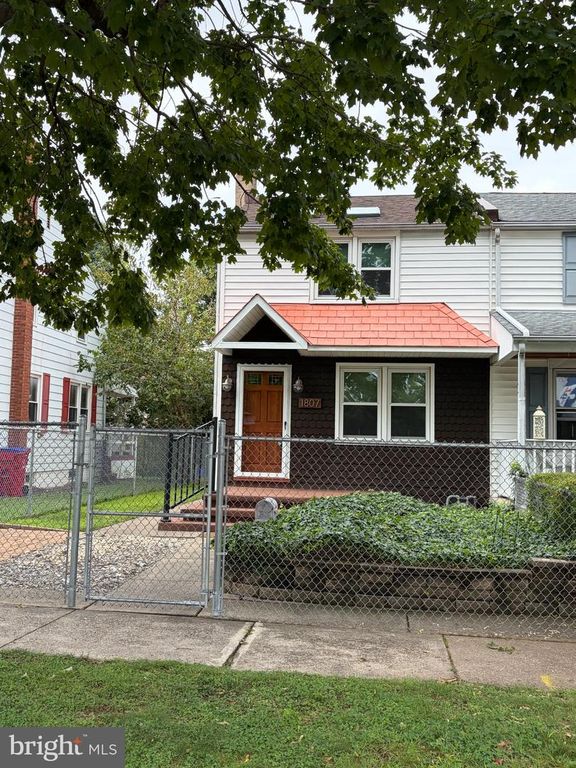 1807 BENSON PL, BRISTOL, PA 19007 — photo 2