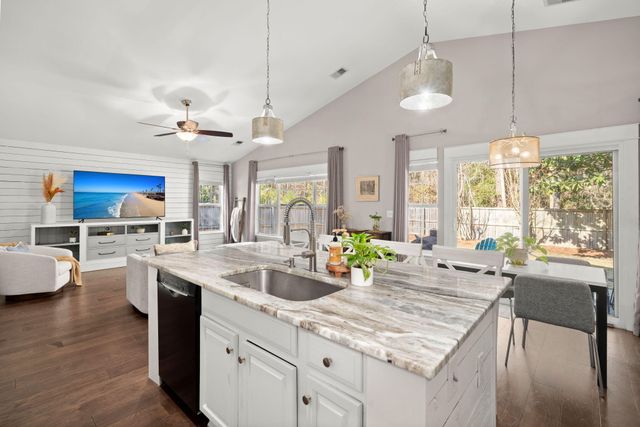 1108 Old Course Lane, Mount Pleasant, SC 29466