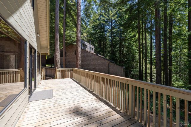 38051 Ocean Ridge Dr, Gualala, CA 95445