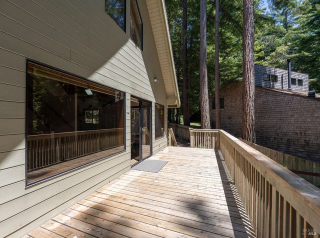 38051 Ocean Ridge Dr, Gualala, CA 95445