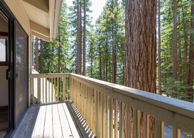 38051 Ocean Ridge Dr, Gualala, CA 95445