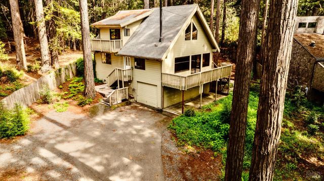 38051 Ocean Ridge Dr, Gualala, CA 95445