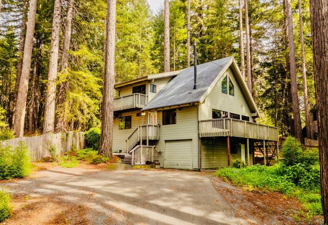 38051 Ocean Ridge Dr, Gualala, CA 95445