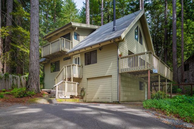 38051 Ocean Ridge Dr, Gualala, CA 95445