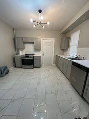 54 Washington Rd 1, Springfield, MA 01108