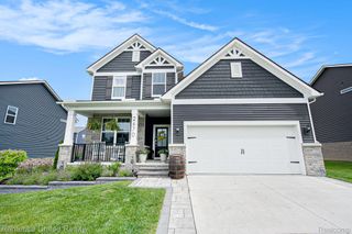 2670 IRONTON Drive, Commerce Charter Township, MI 48382