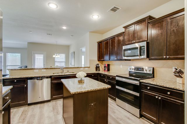 8732 Whirlwind Trail, Aubrey, TX 76227