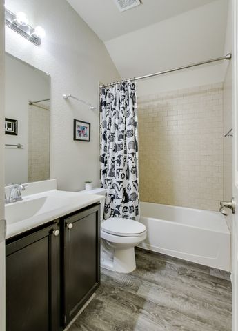 8732 Whirlwind Trail, Aubrey, TX 76227