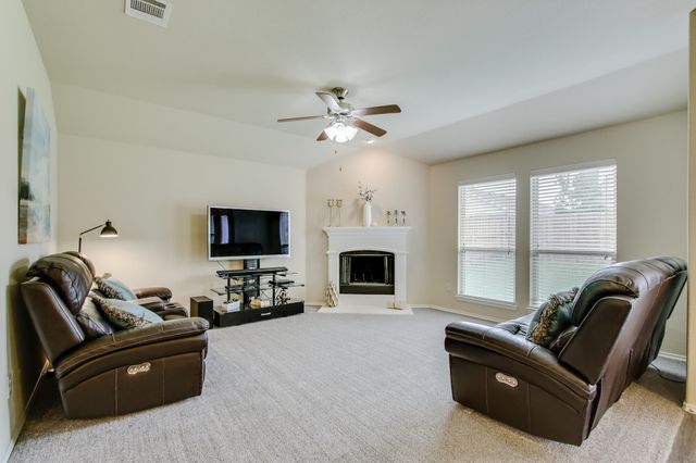 8732 Whirlwind Trail, Aubrey, TX 76227