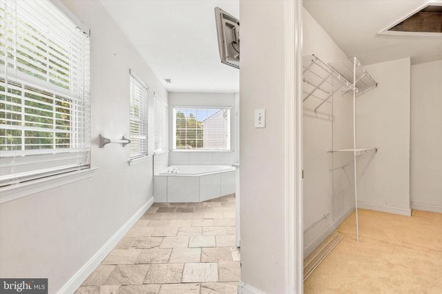 5 FARMINGHAM DR, Sewell, NJ 08080