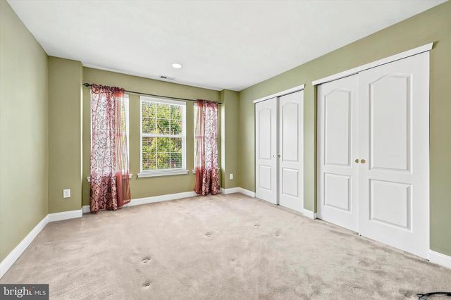 5 FARMINGHAM DR, Sewell, NJ 08080