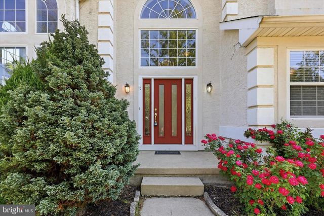 5 FARMINGHAM DR, Sewell, NJ 08080