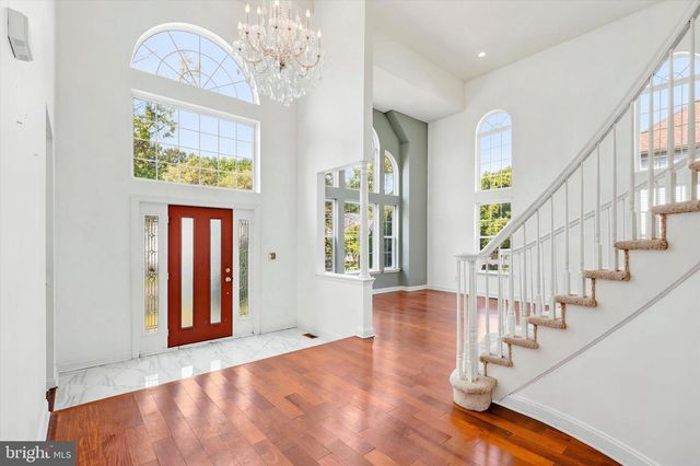 5 FARMINGHAM DR, Sewell, NJ 08080