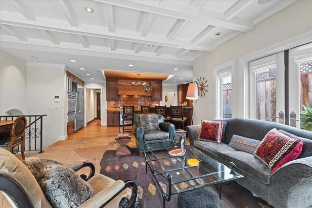 2920 Hillside Drive, Burlingame, CA 94010